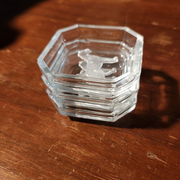 Vintage Crystal Clear Glass Salt Dish With Etched Scottie Dog Design Terrier - Picture 6 of 7